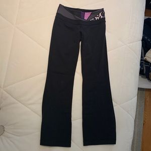 Lululemon patterned yoga pants